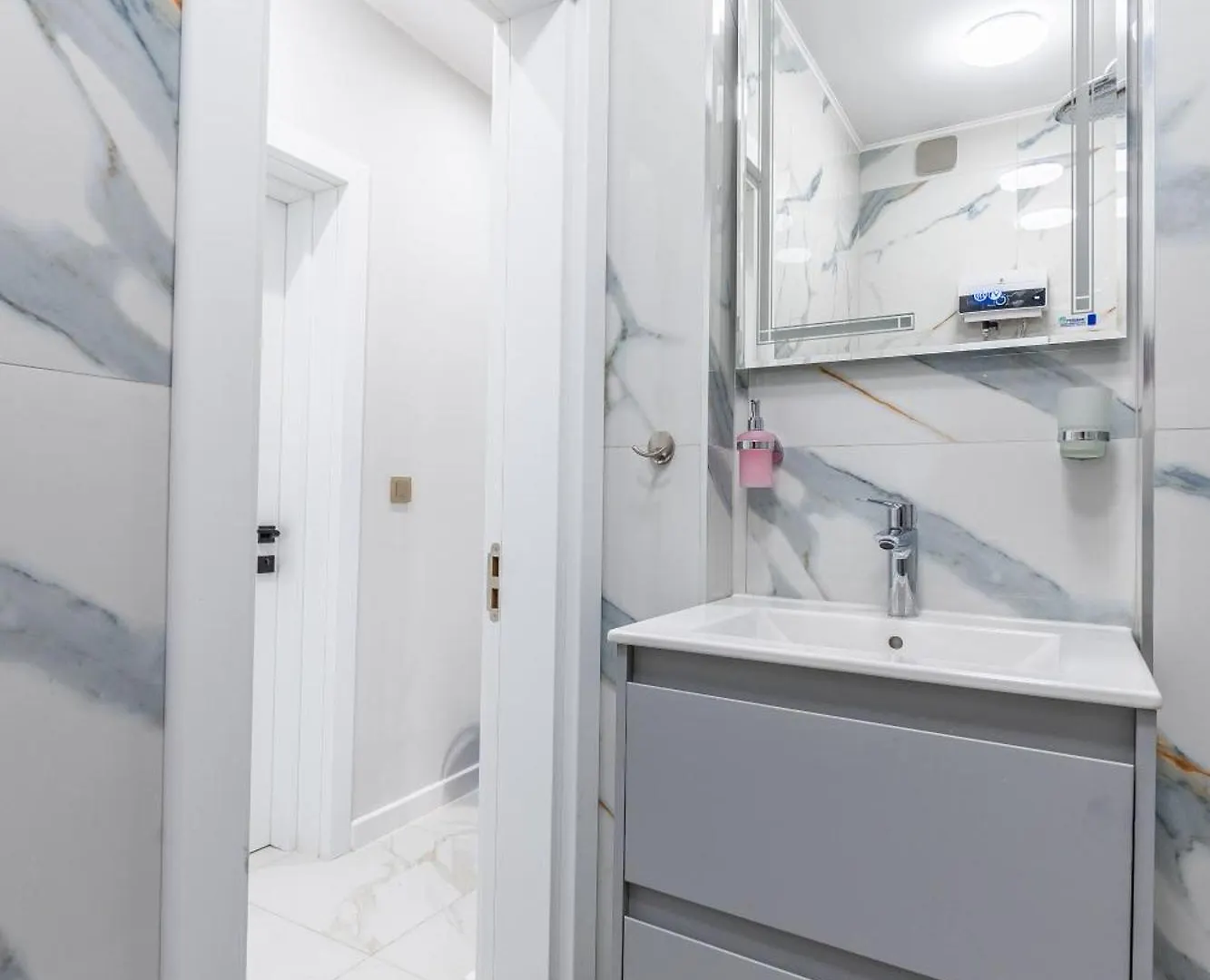 Vitoshka Luxury 2-Br Retreat Apartment Sofia