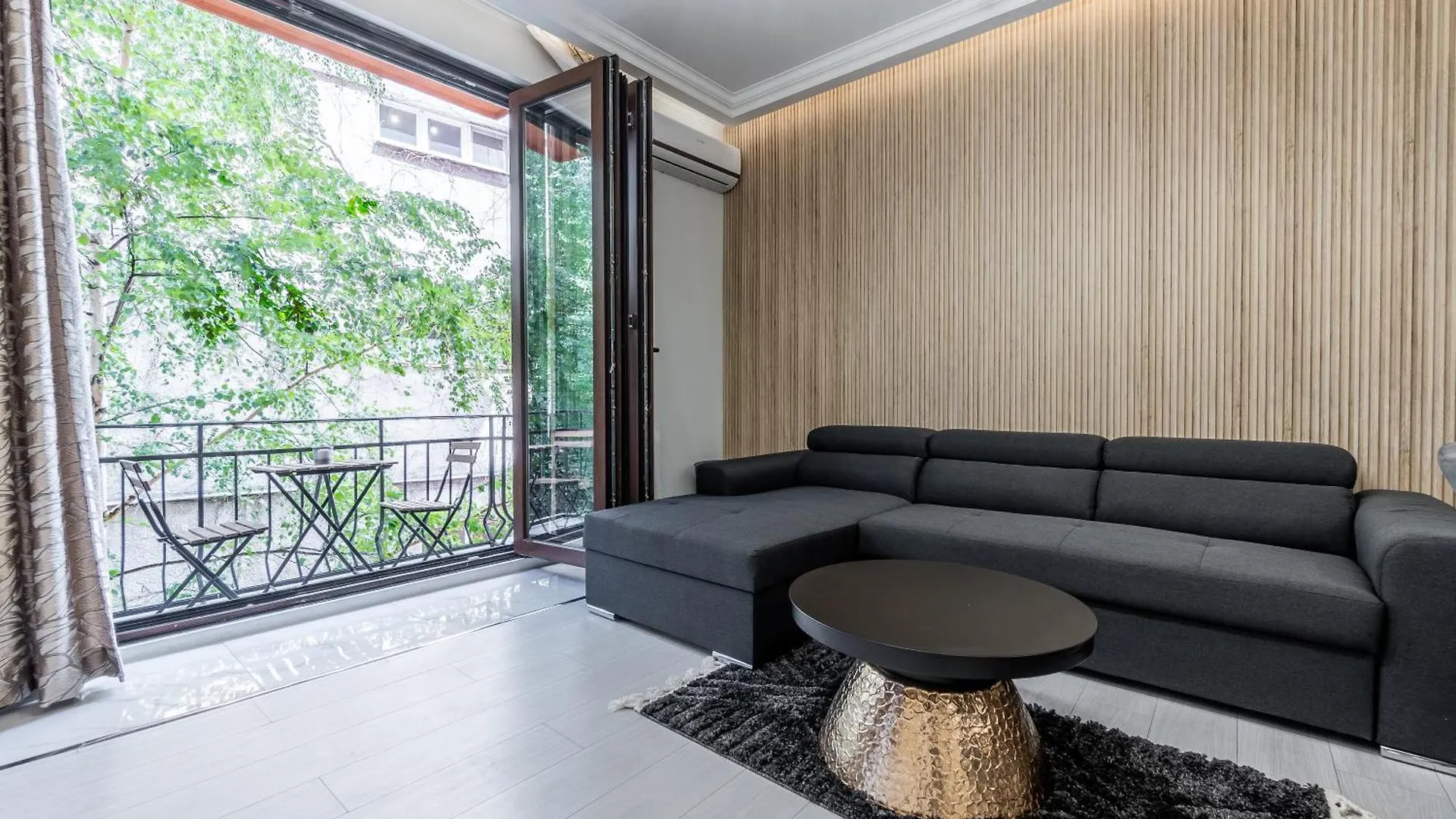 Vitoshka Luxury 2-Br Retreat Apartment Sofia