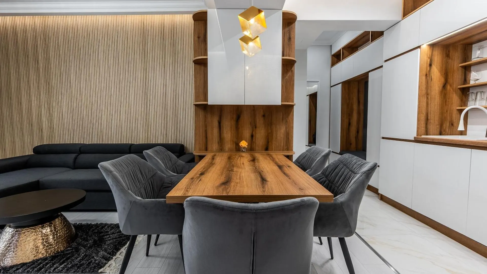 Vitoshka Luxury 2-Br Retreat Apartment Sofia